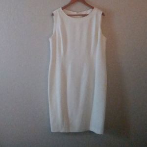 Kasper ivory back zip dress